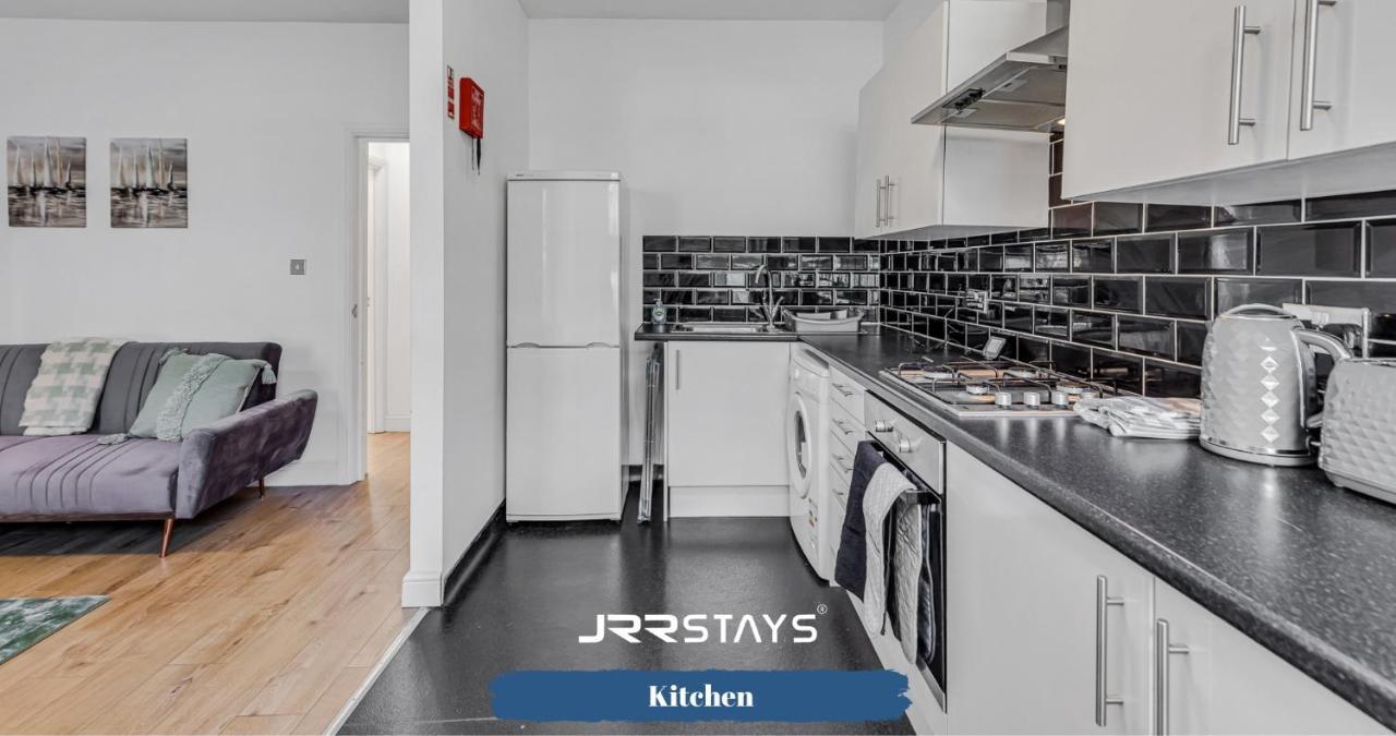 Cardiff Stylish 2 Bedroom Sleeps 6 Wi-Fi - Jrr Stays Dış mekan fotoğraf